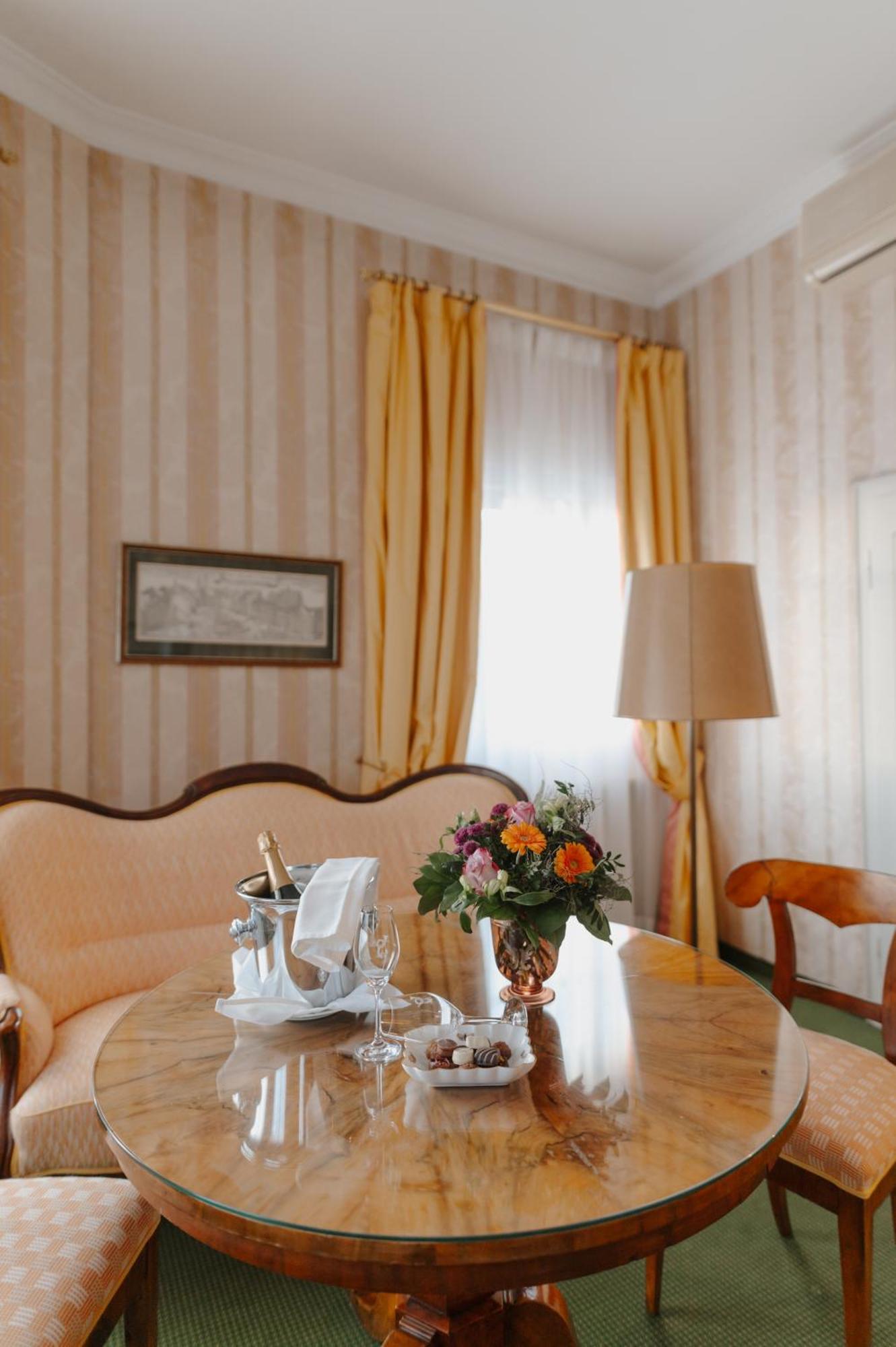 Romantik Hotel Zur Post فورستنفلدبروك المظهر الخارجي الصورة